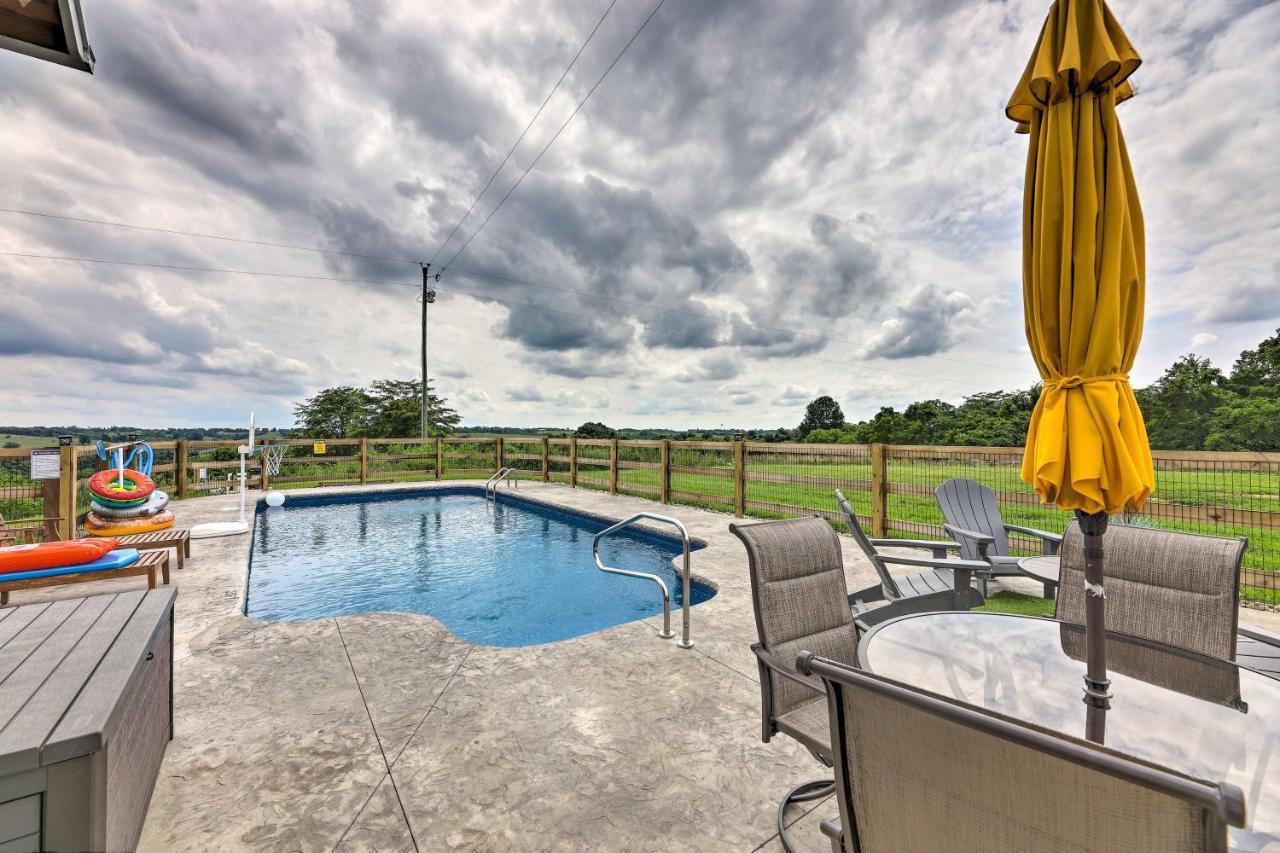 Villa Chic Williamstown Retreat With Pool And Hot Tub! Exterior foto